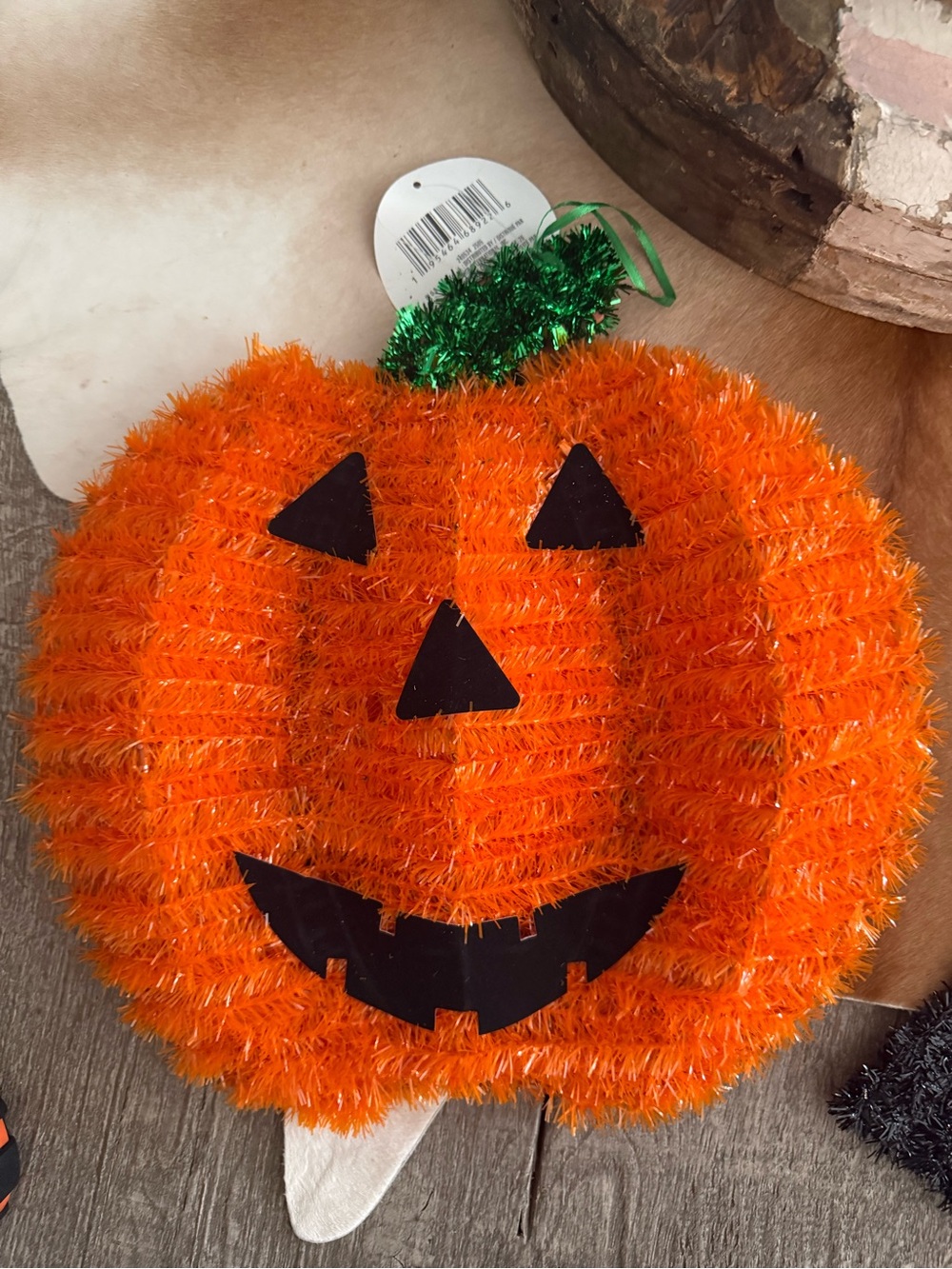 Brand NWT Bundle of 3 Tinsel Pumpkin Jack-O'-Lantern Decor - Orange & BlackGreen - Picture 2 of 9